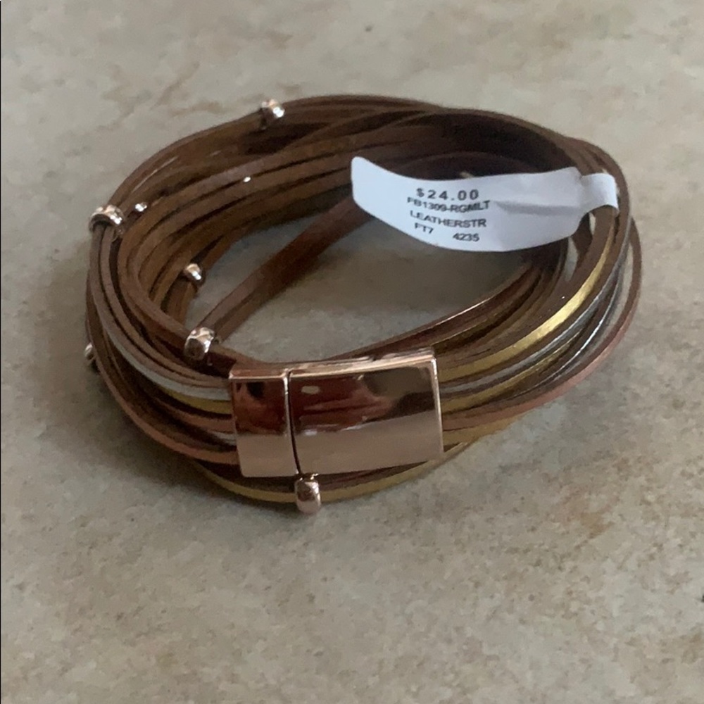 Tri-color leather wrap bracelet
